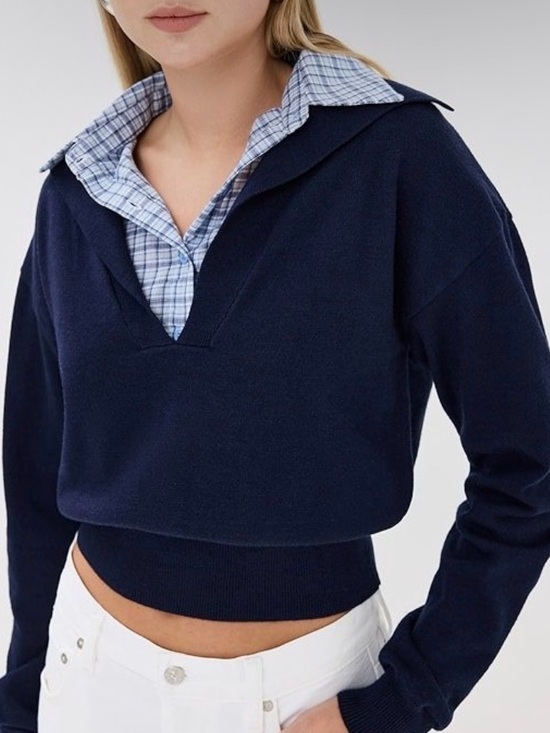 Lioness Sweaters - Lioness collared sweater
